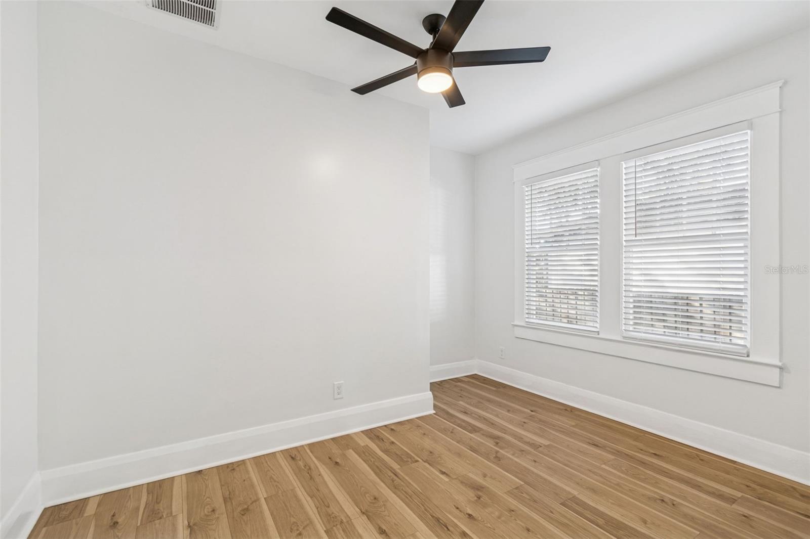 STRATFORD PLACE - Residential