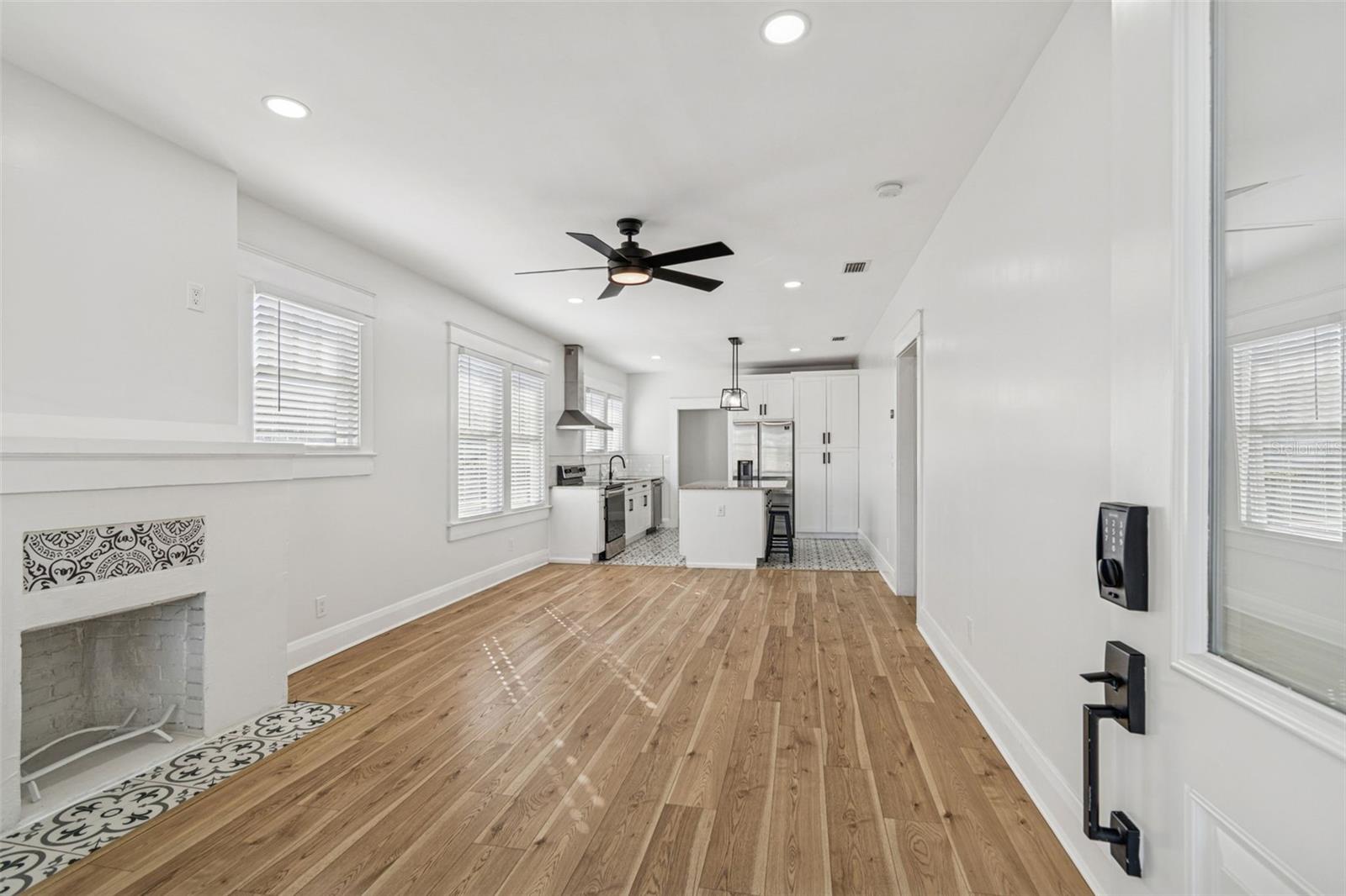 STRATFORD PLACE - Residential