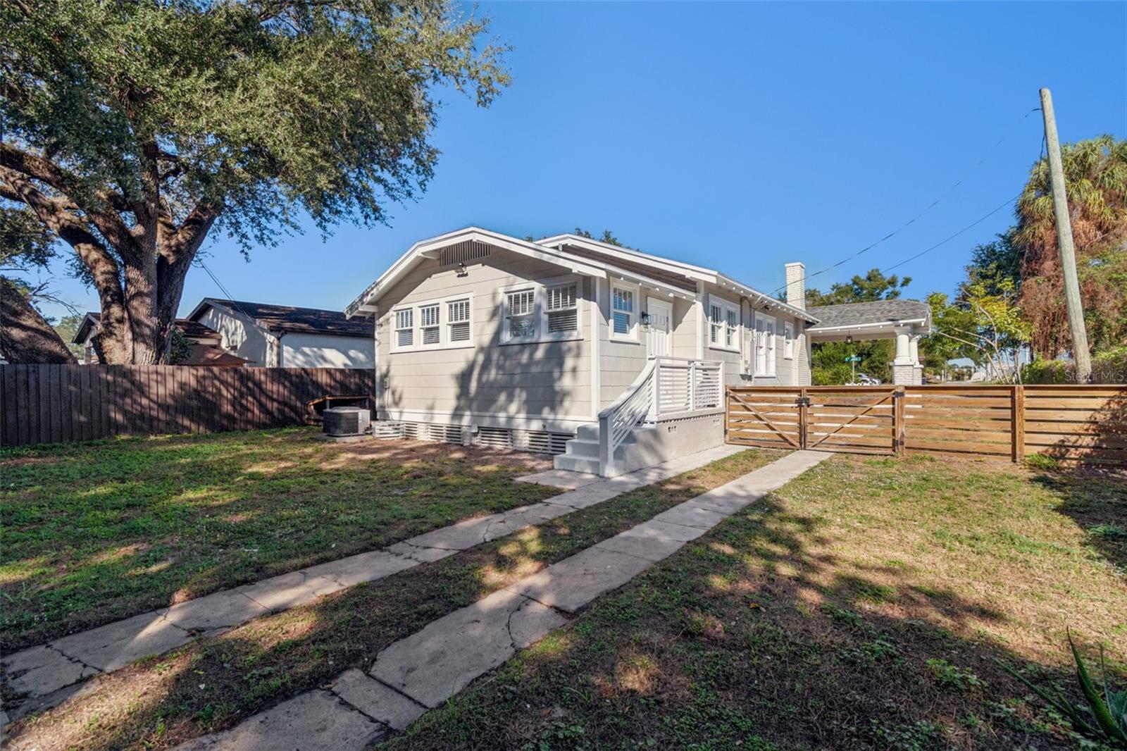 STRATFORD PLACE - Residential