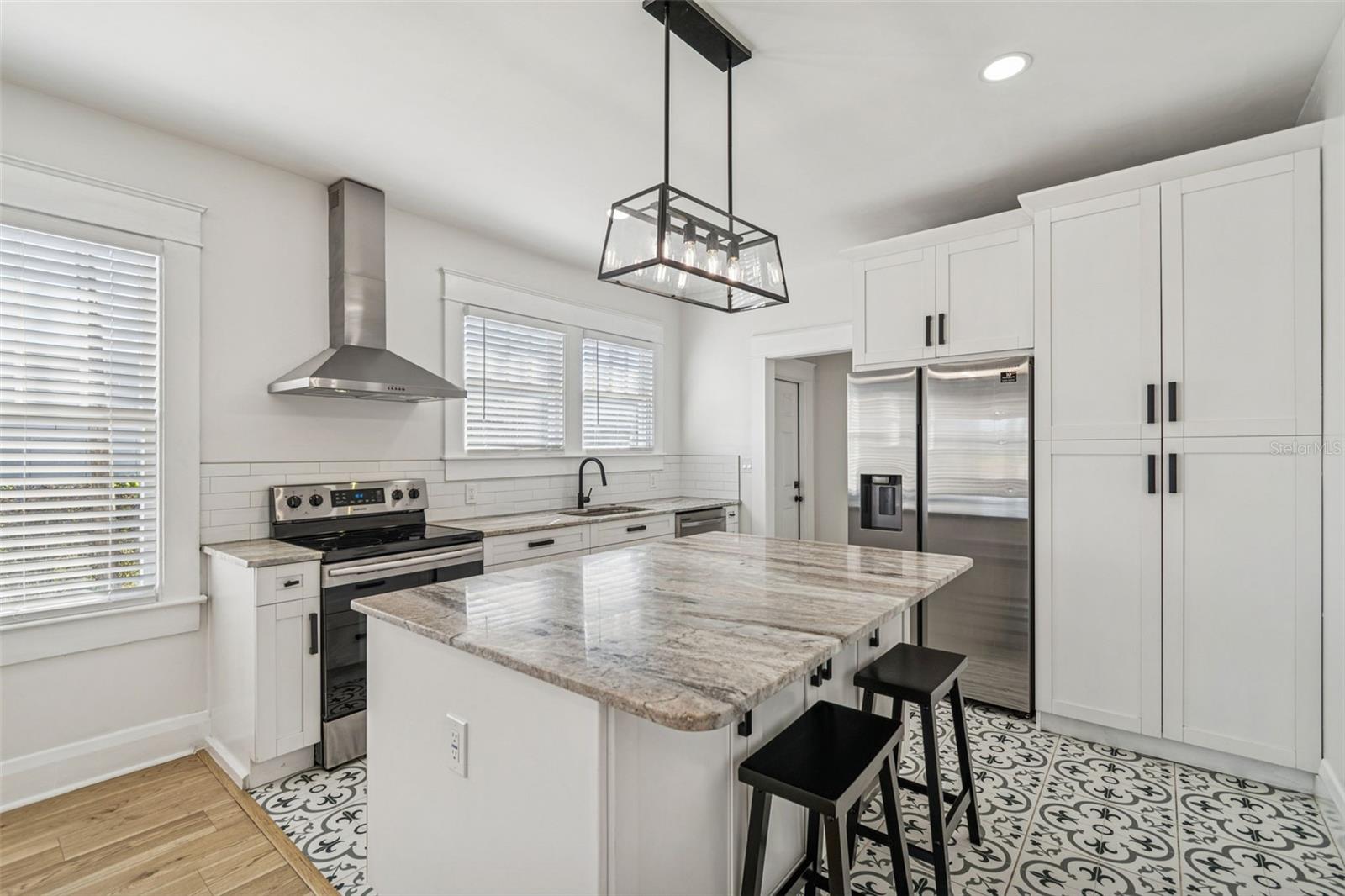 STRATFORD PLACE - Residential