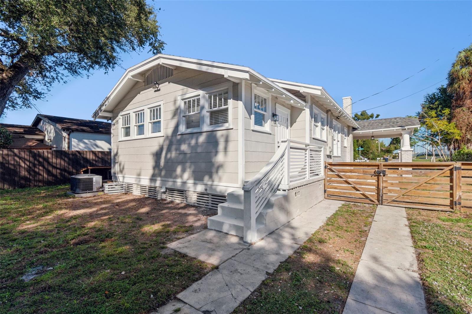 STRATFORD PLACE - Residential