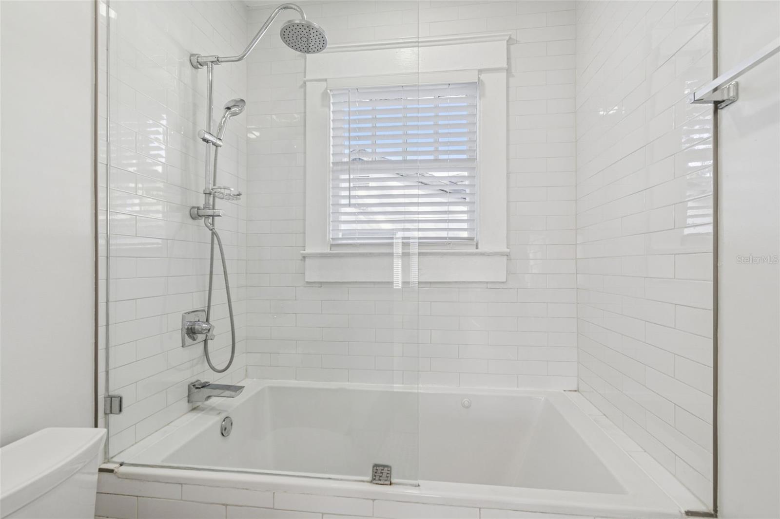 STRATFORD PLACE - Residential