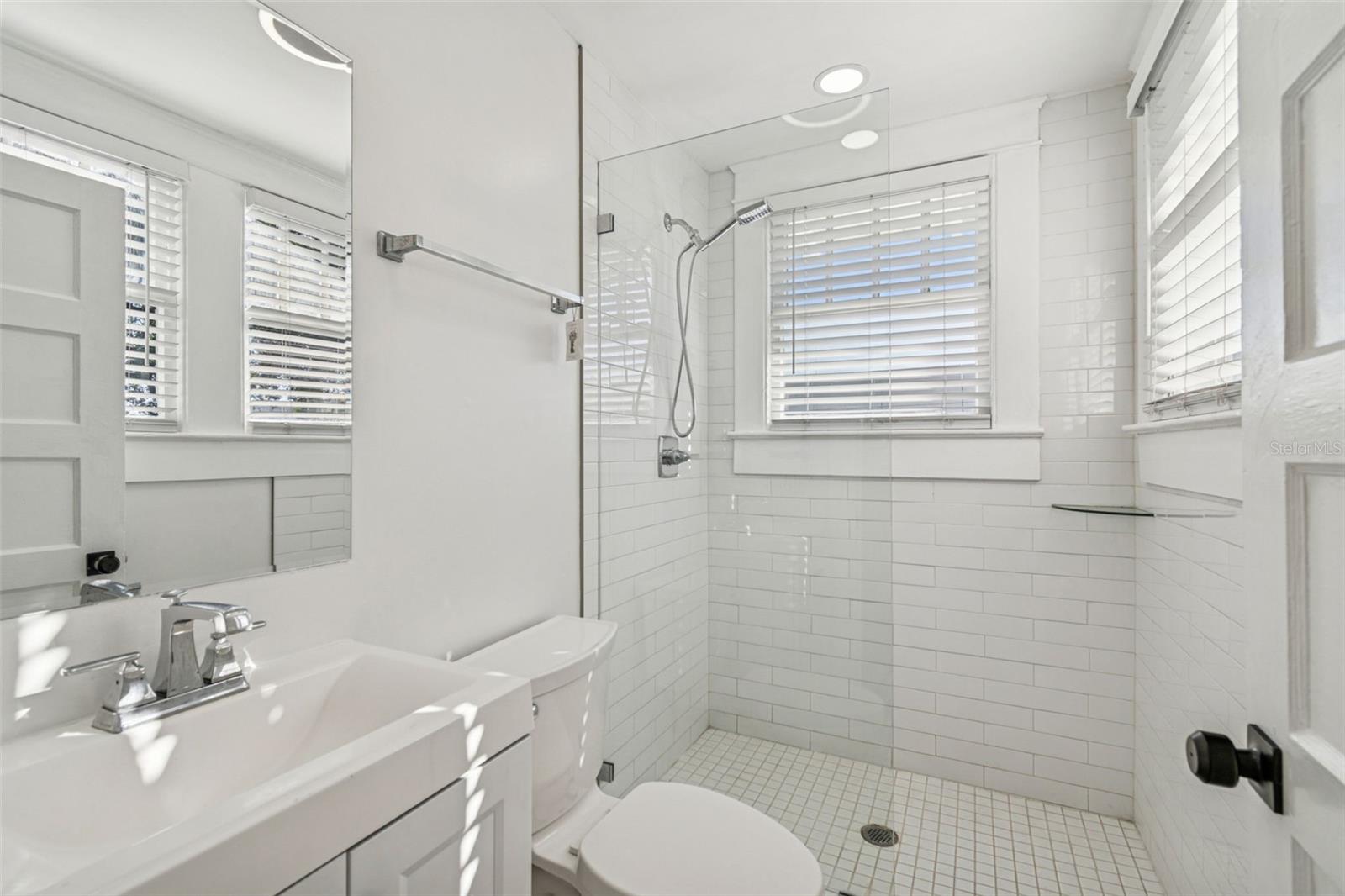 STRATFORD PLACE - Residential