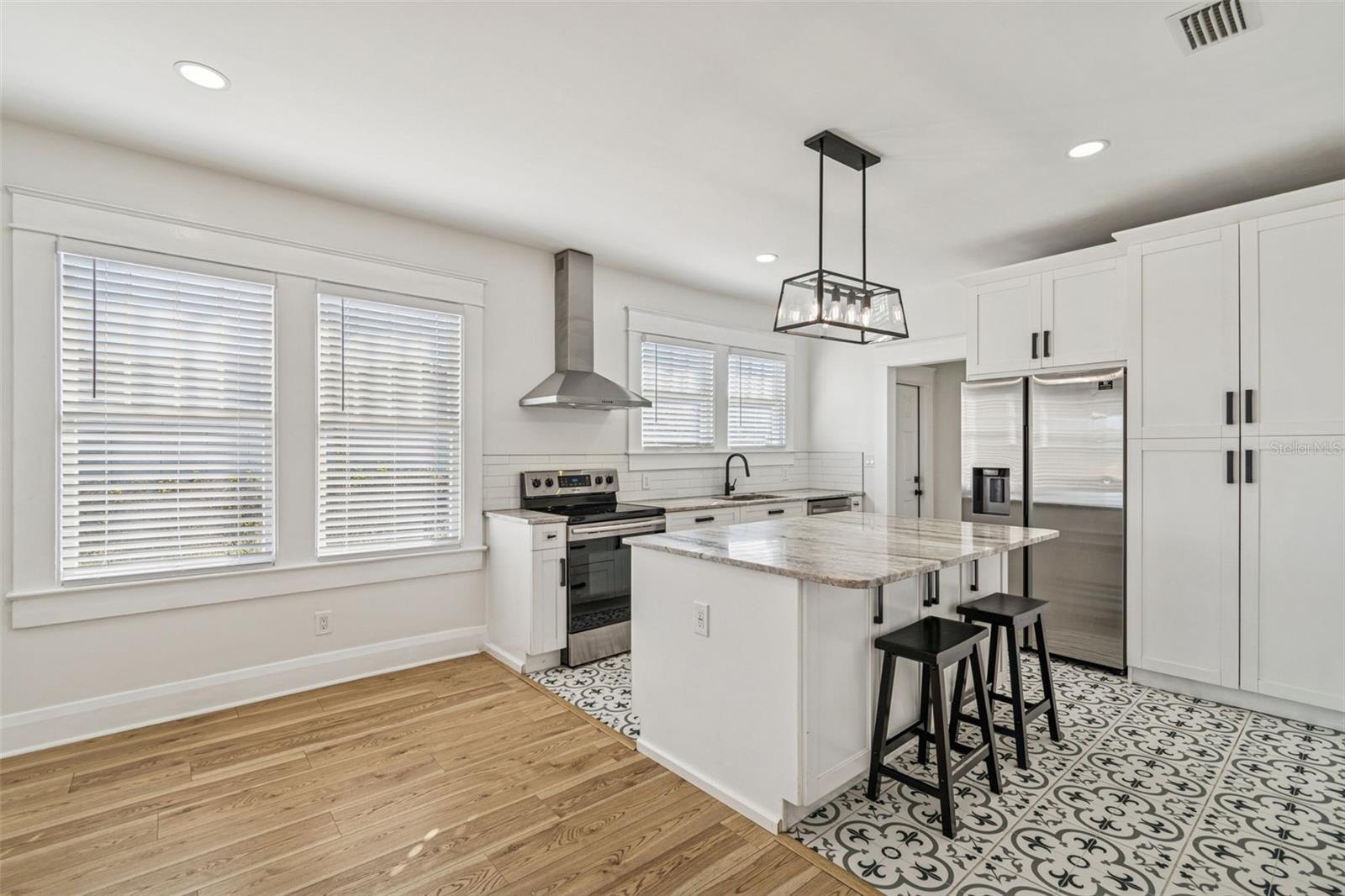 STRATFORD PLACE - Residential