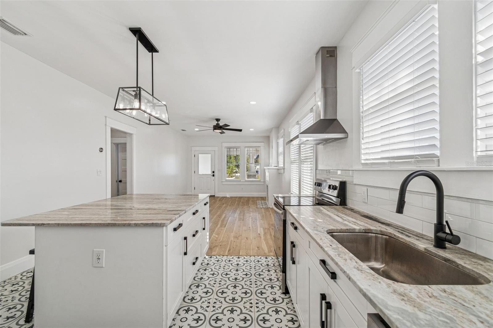 STRATFORD PLACE - Residential