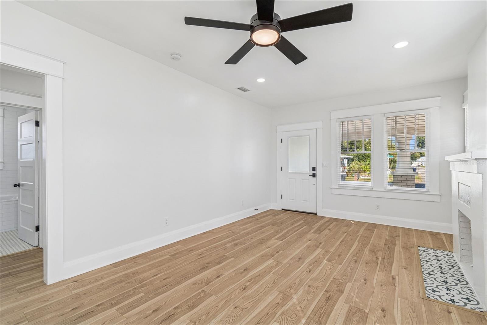 STRATFORD PLACE - Residential