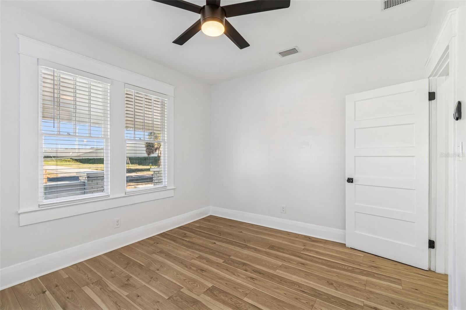 STRATFORD PLACE - Residential