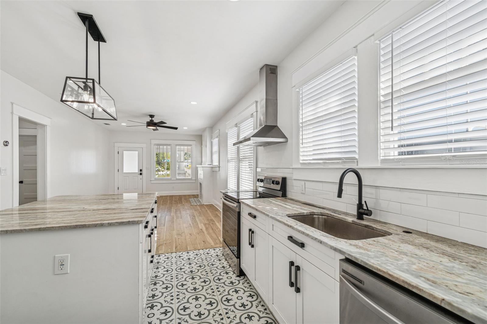 STRATFORD PLACE - Residential