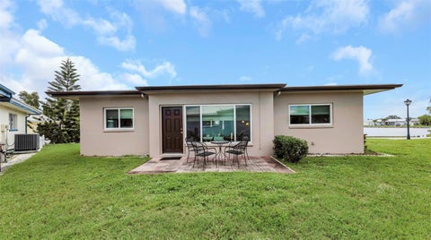 5355 Ferndale Place N, Pinellas Park, FL 33782