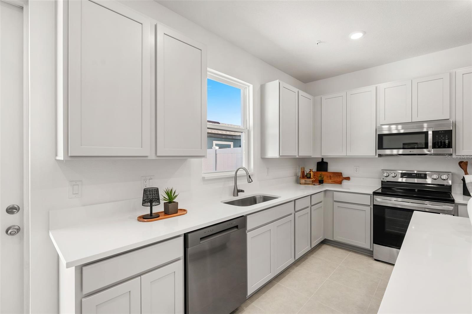 EDEN CREST TOWNHOMES - Residential