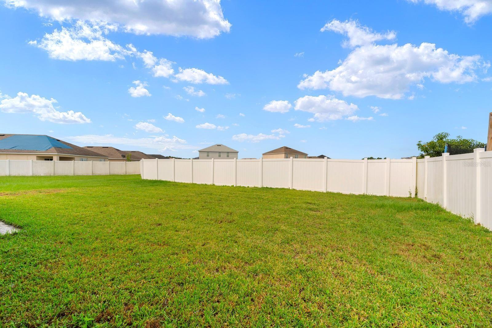 LAKESIDE LANDINGS PH 01 - Residential