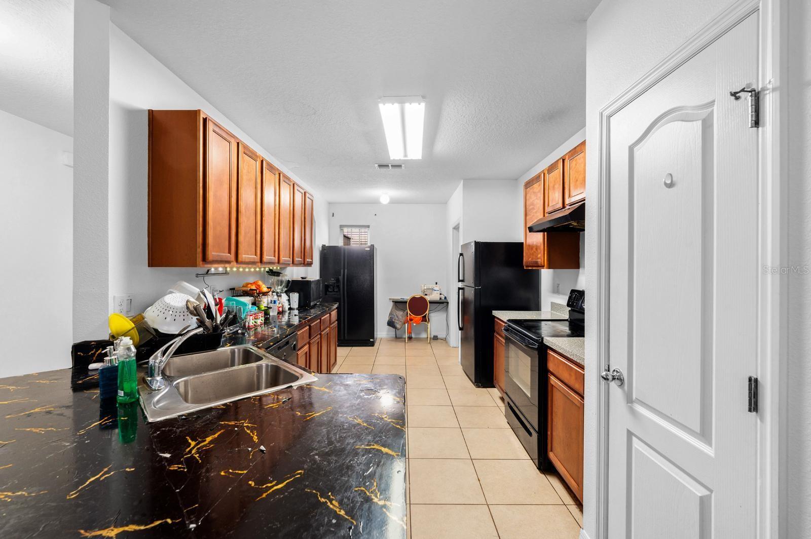 LAKESIDE LANDINGS PH 01 - Residential