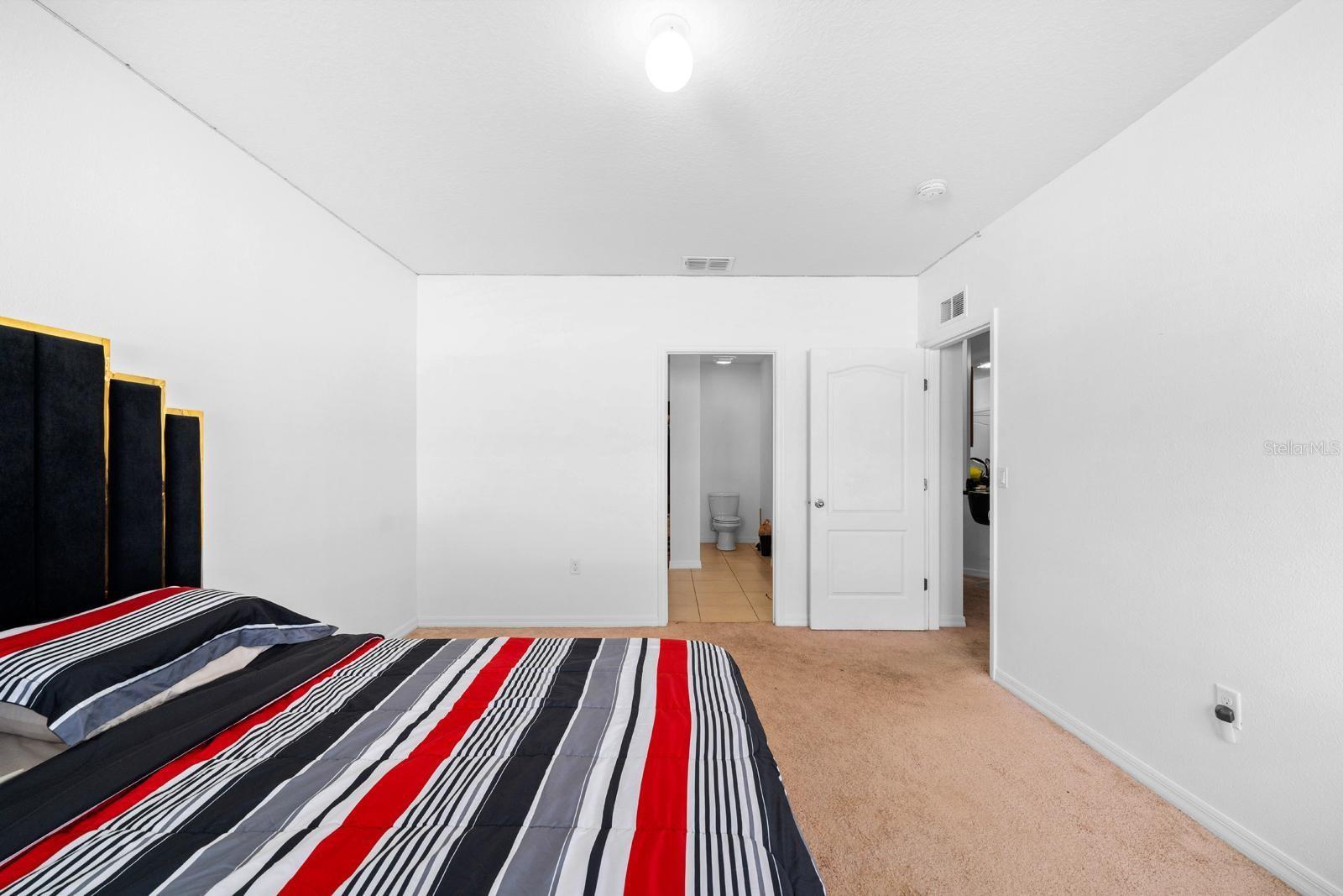 LAKESIDE LANDINGS PH 01 - Residential