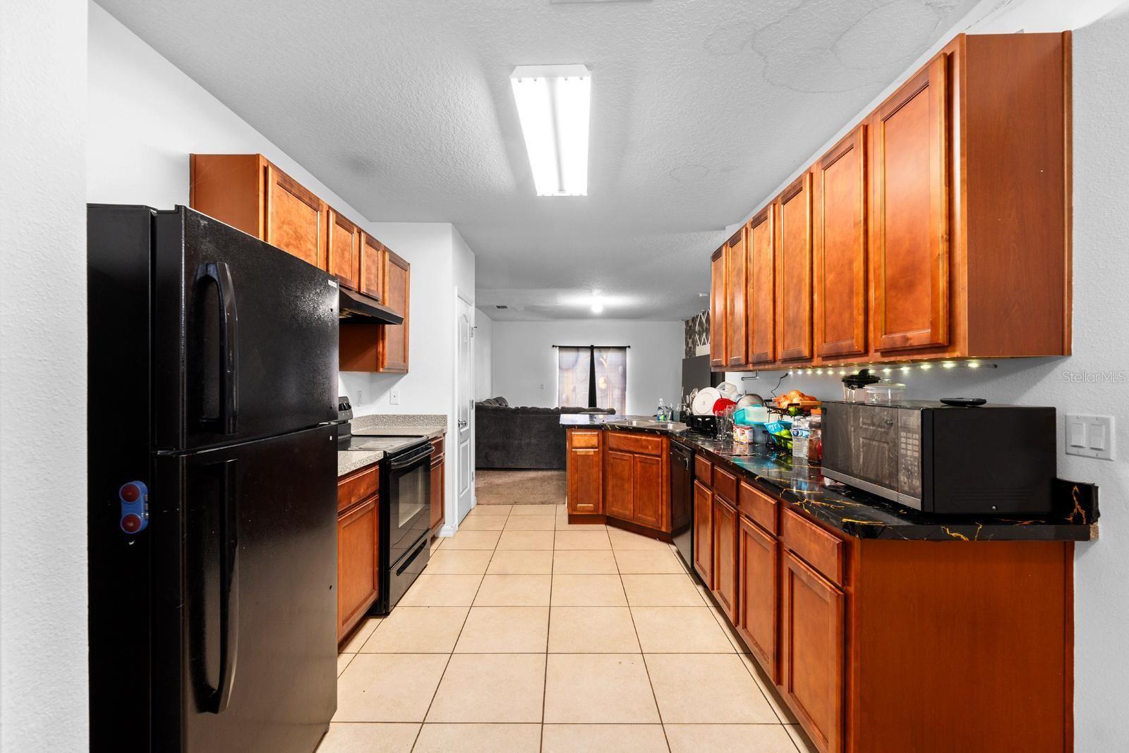 LAKESIDE LANDINGS PH 01 - Residential