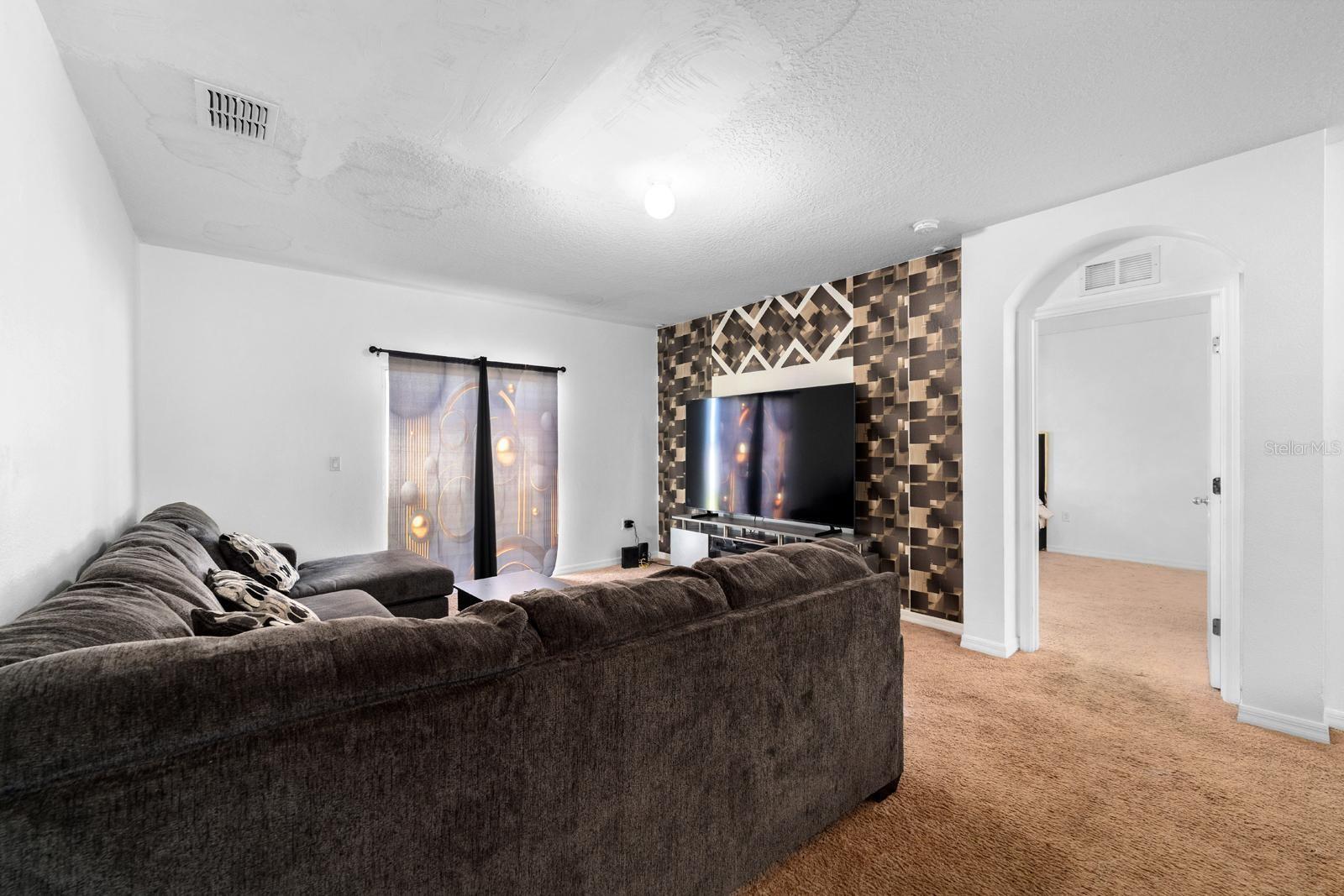 LAKESIDE LANDINGS PH 01 - Residential