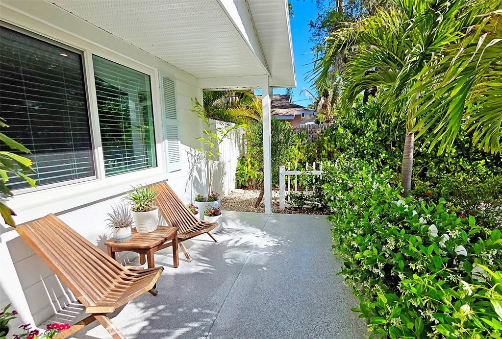 Photo of 3419 Chapel Drive, Sarasota, FL 34234 (MLS # A4689270)