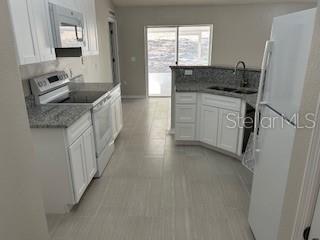 821 JAYHIL DRIVE