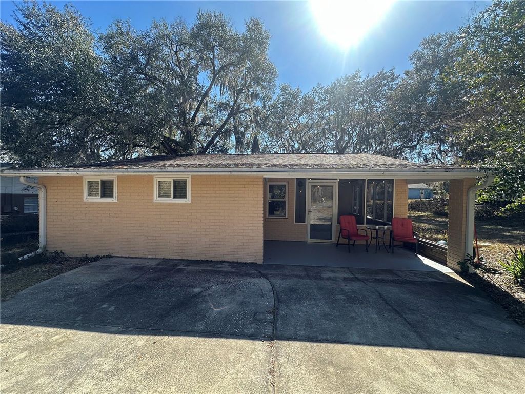 Photo of 5520 Ohio Avenue, Lady Lake, FL 32159 (MLS # G5108210)