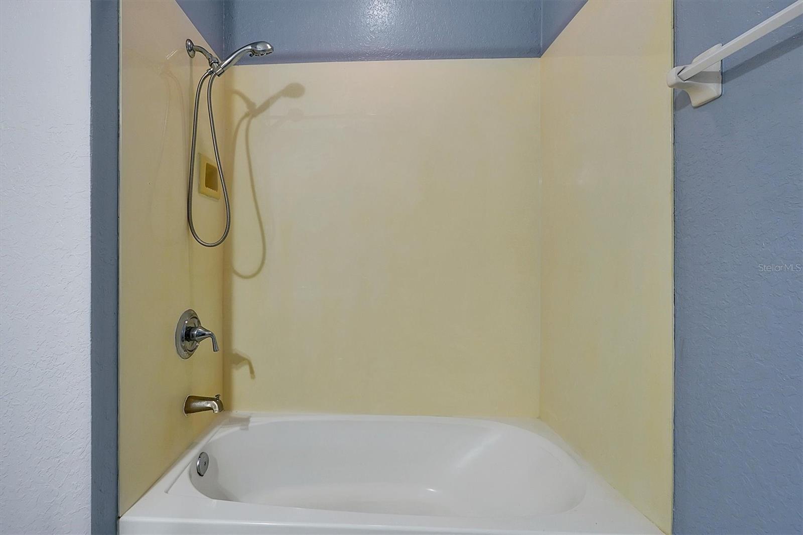 MANDALAY AT BELLATRAE P1 CONDO - Residential