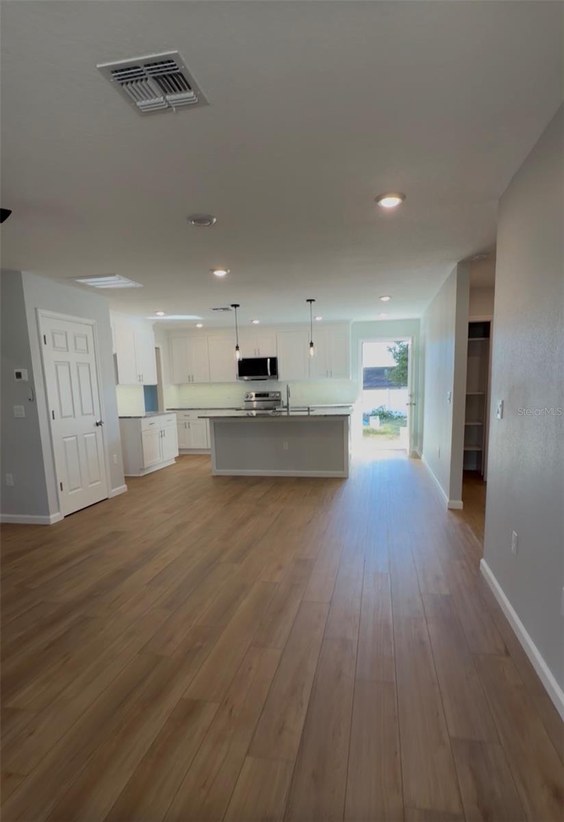 MINNEOLA MINNEOLA PARK - Residential Lease