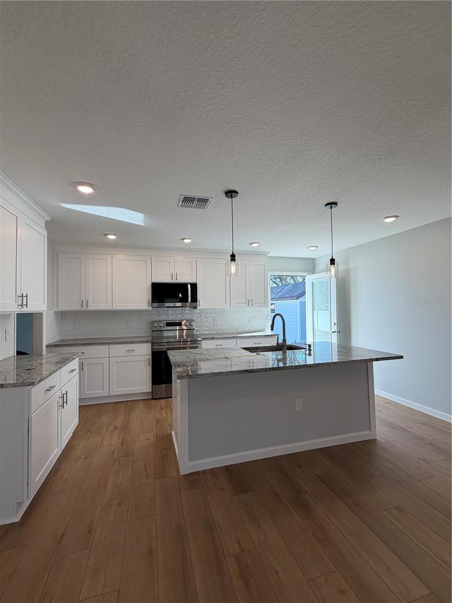 MINNEOLA MINNEOLA PARK - Residential Lease