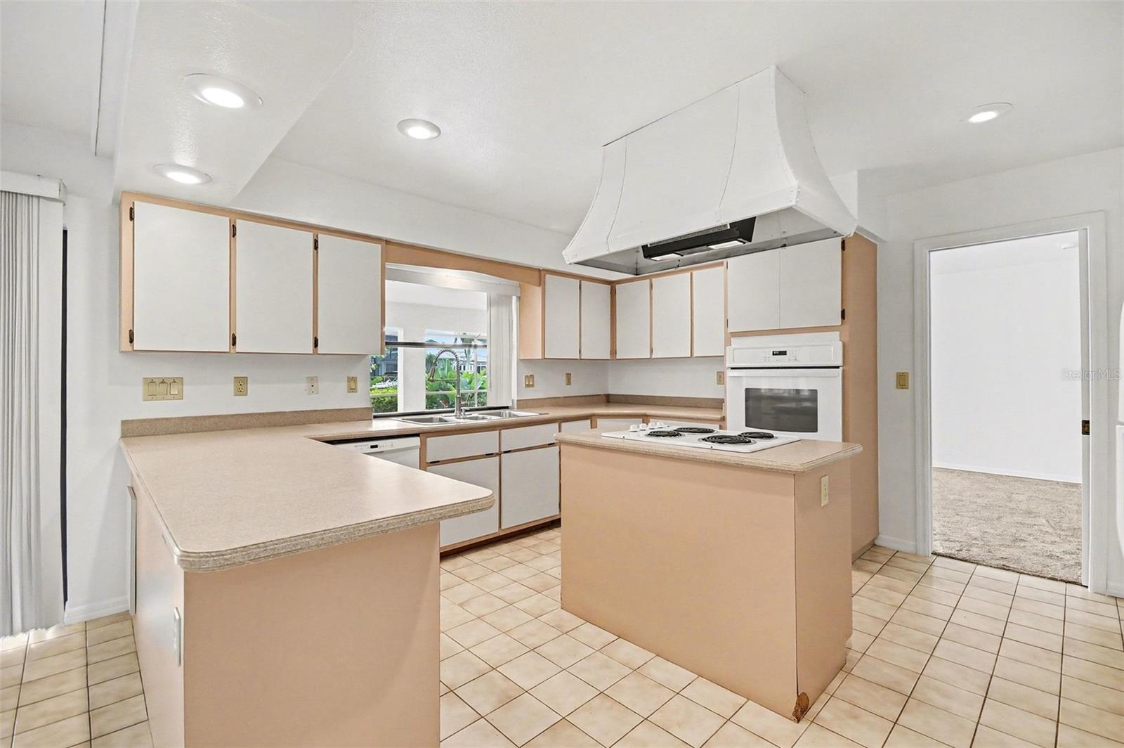 PUNTA GORDA ISLES SEC 12 - Residential