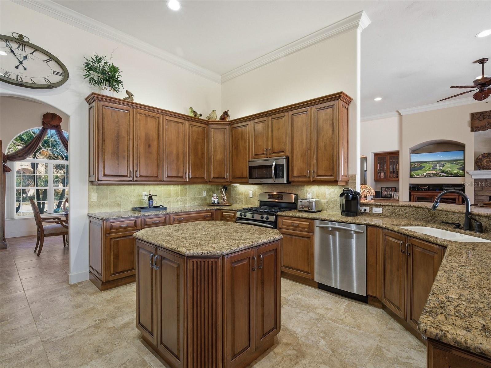 3530 TUSCANY RESERVE BOULEVARD