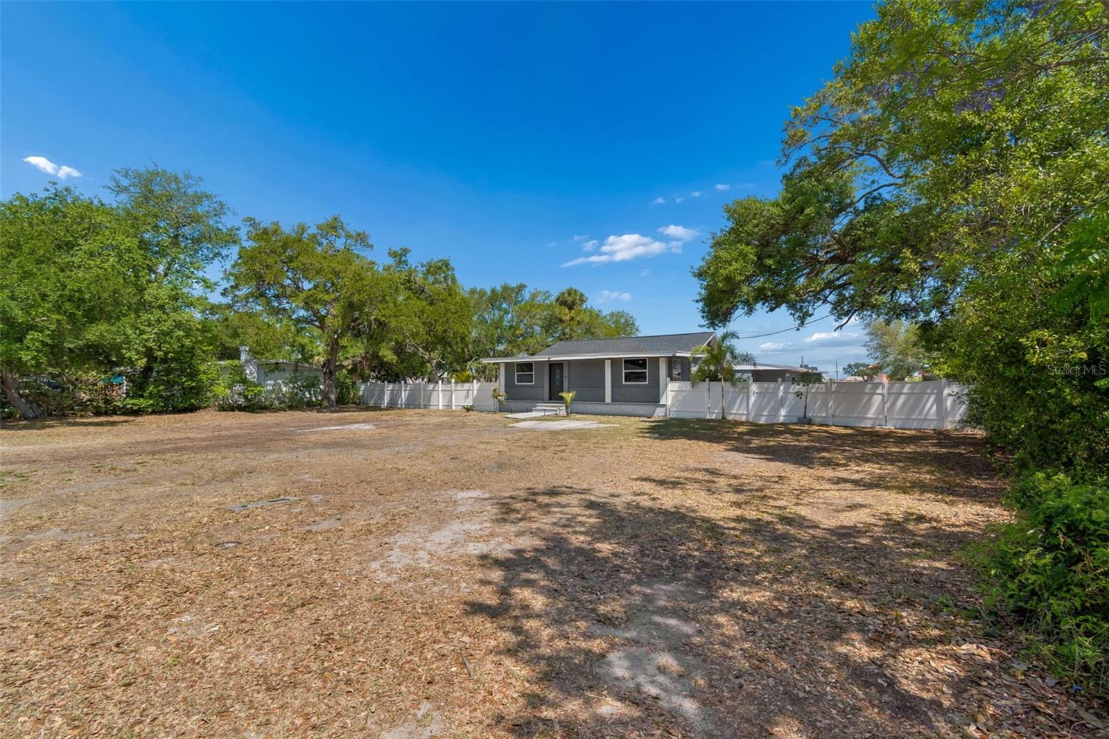 ACREAGE - Residential