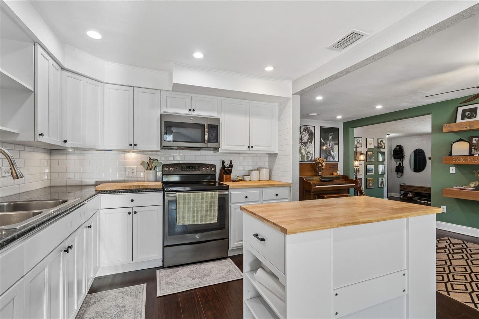 ACREAGE - Residential