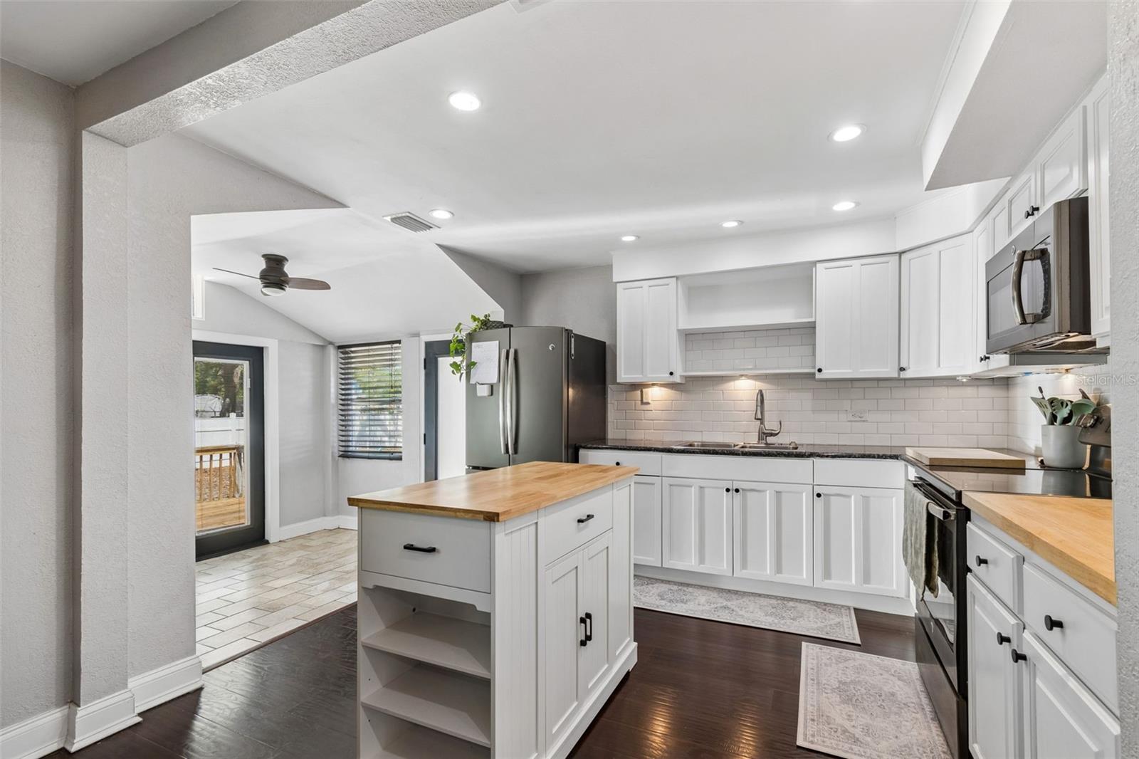 ACREAGE - Residential