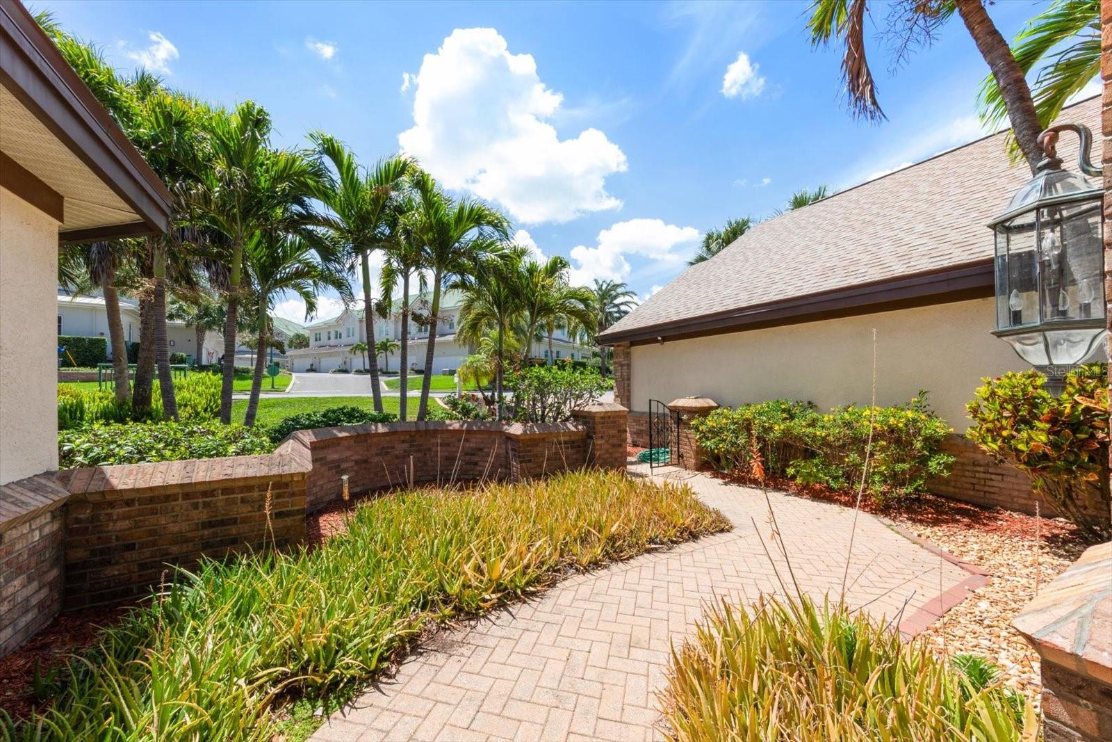 280 BELLEVIEW BOULEVARD