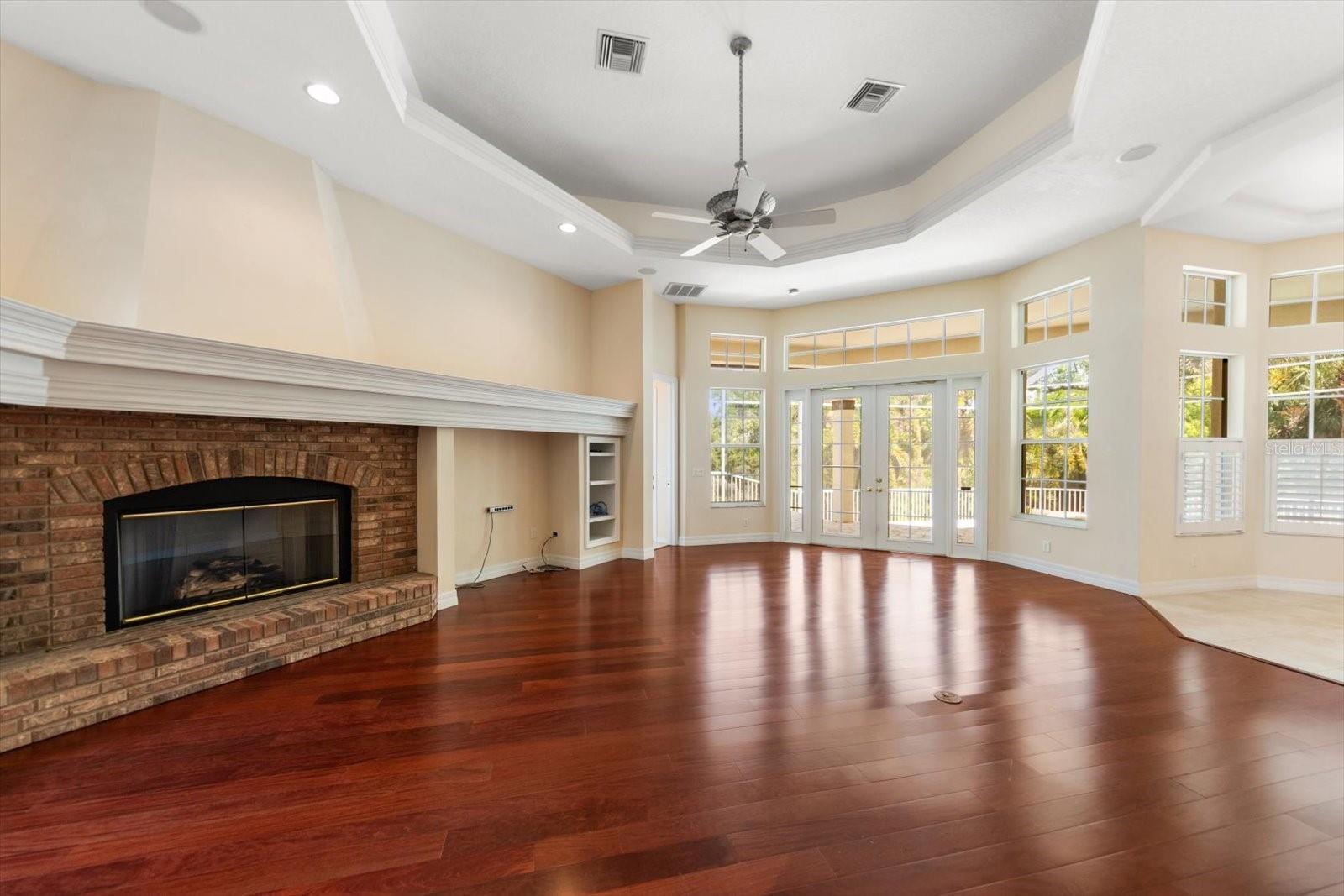 GATEHOUSE WOODS - Residential