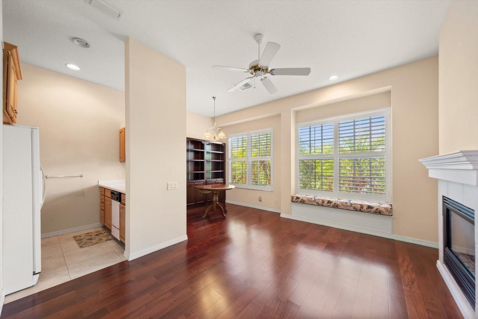 GATEHOUSE WOODS - Residential