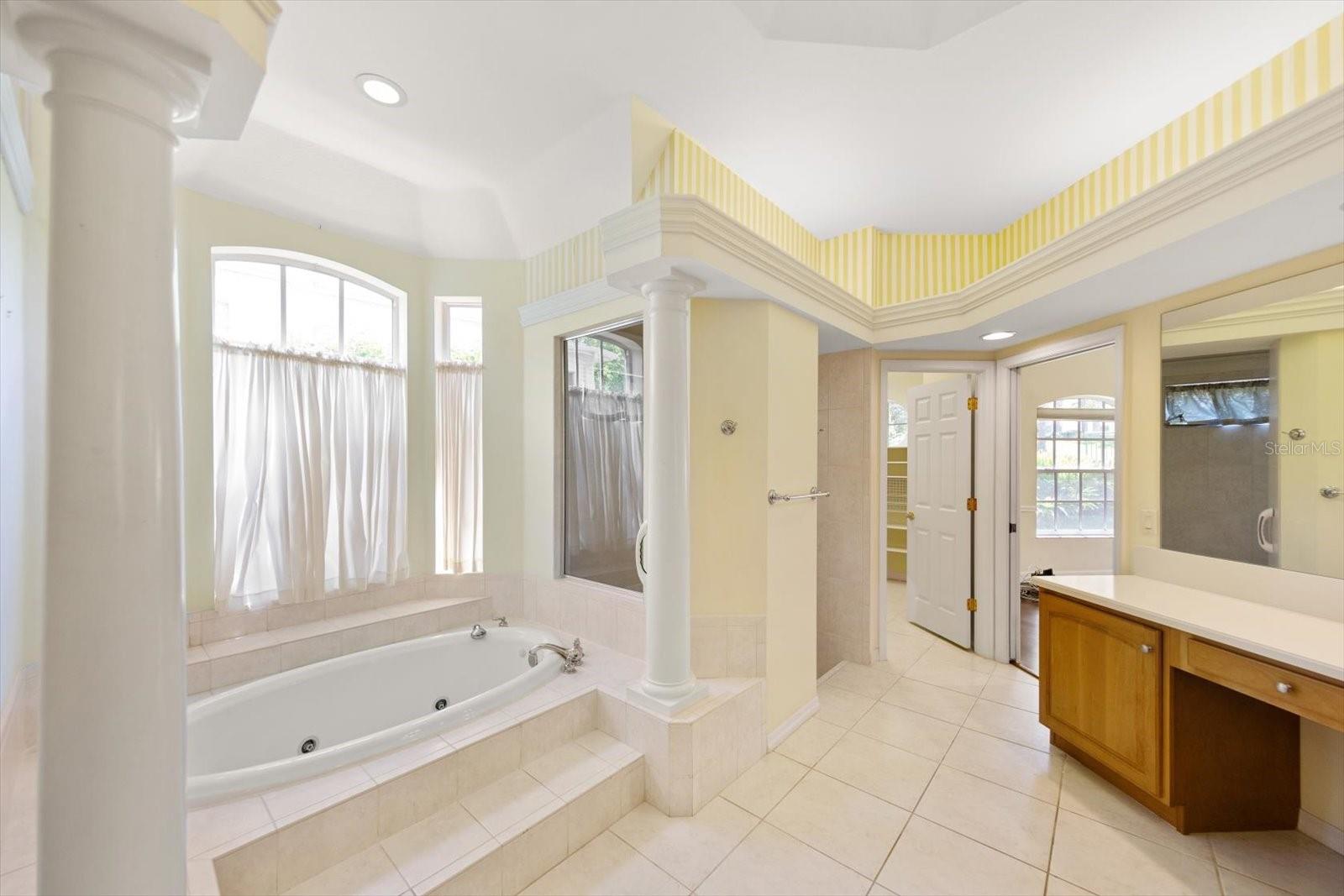 GATEHOUSE WOODS - Residential