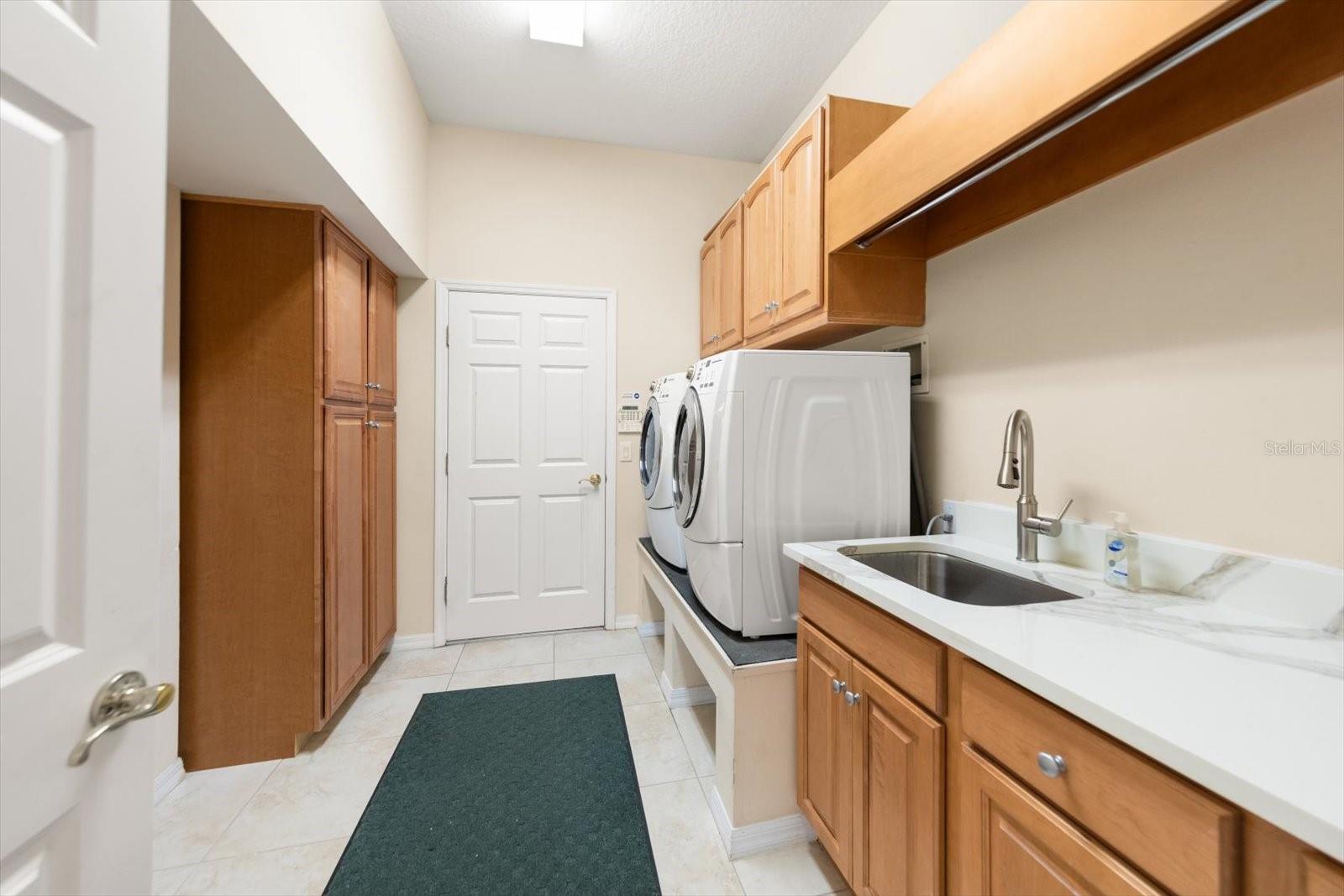 GATEHOUSE WOODS - Residential