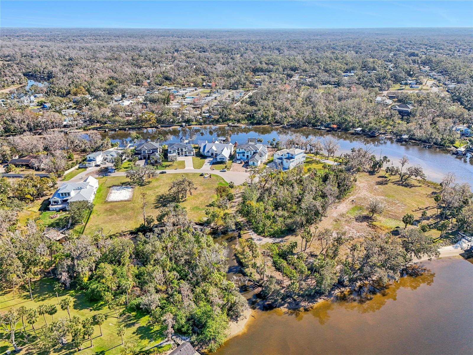 ALAFIA POINTE ESTATES - Land