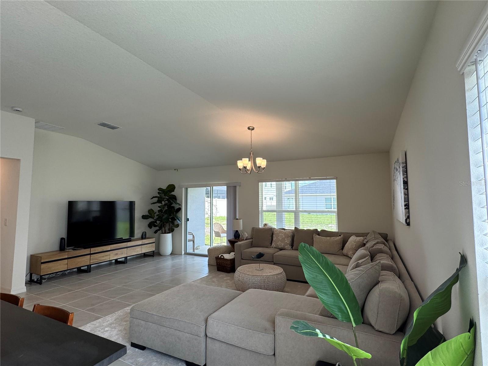 BELLAVIVA - Residential Lease