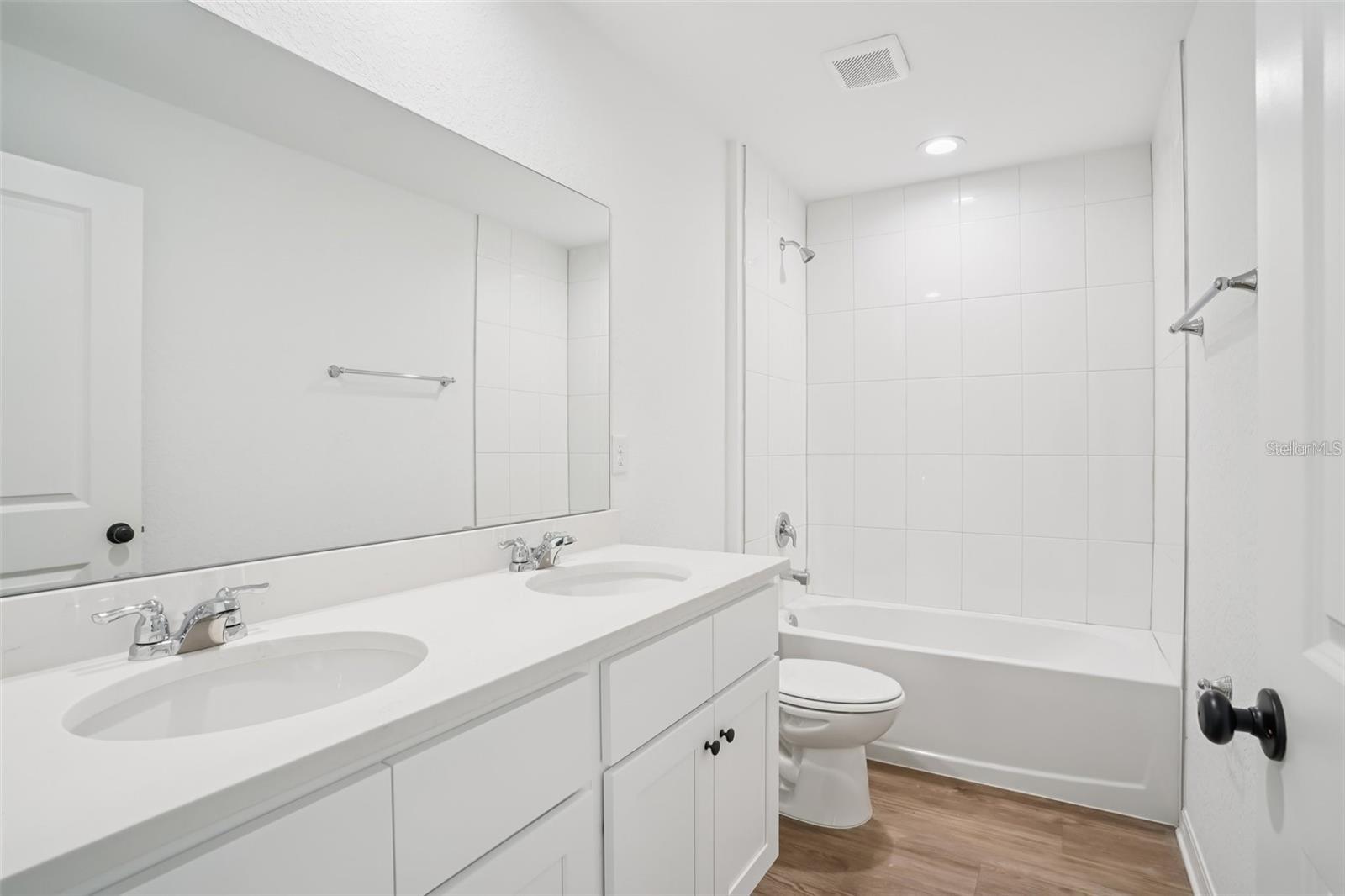 MARION OAKS - Residential