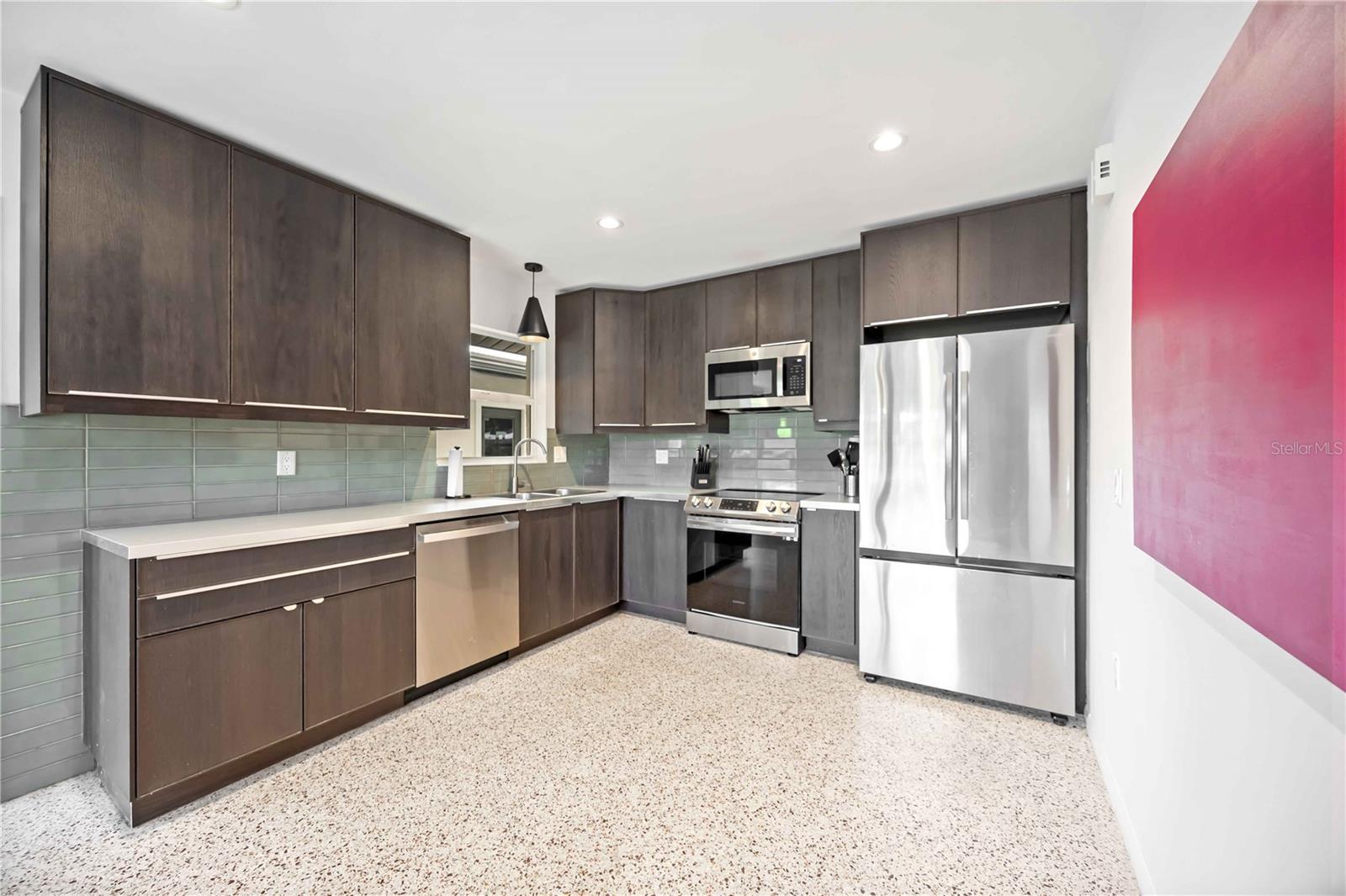 GROVE LAWN REP - Residential