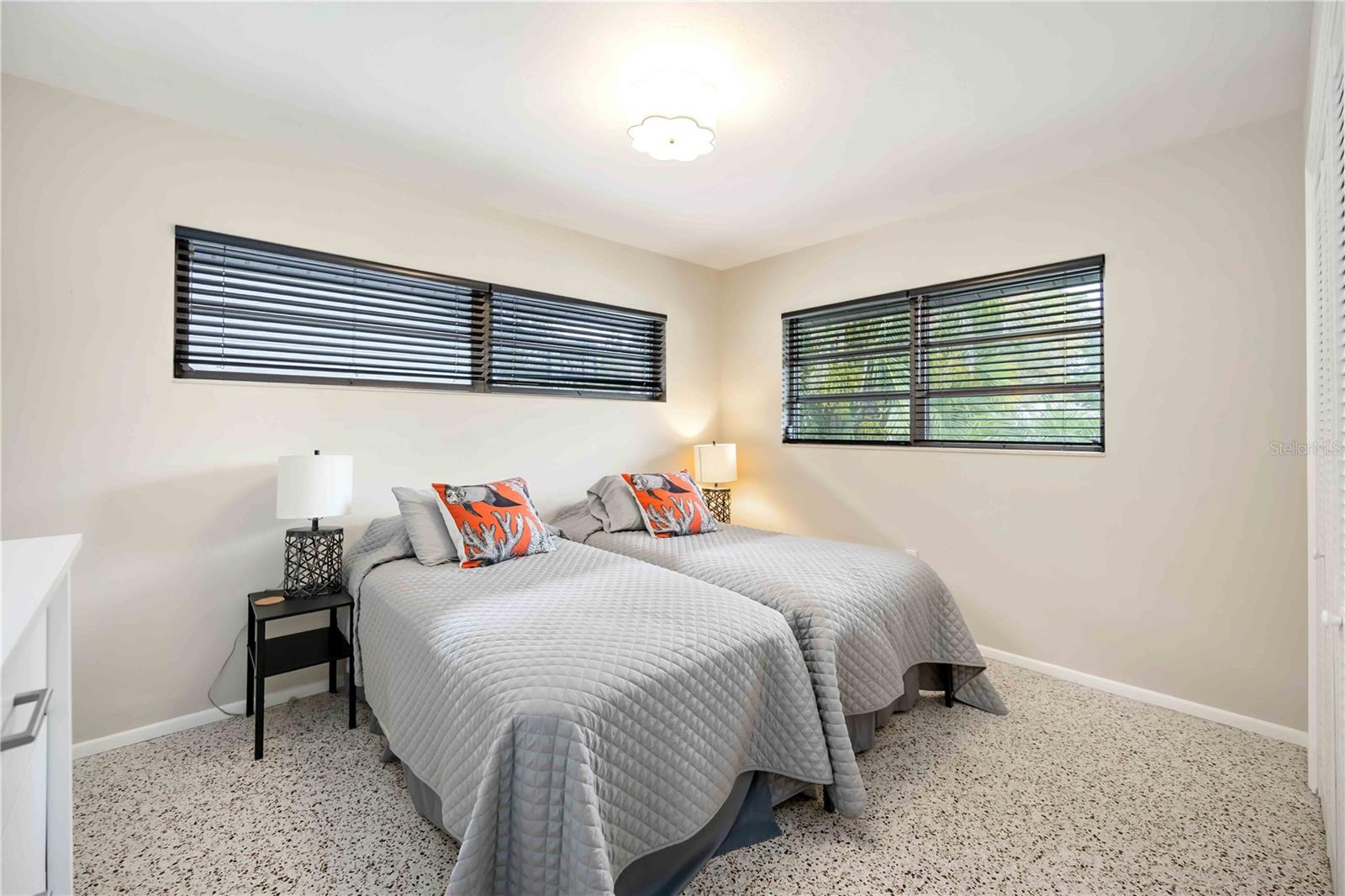 GROVE LAWN REP - Residential