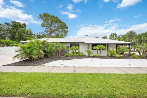 2105 HIBISCUS STREET SARASOTA FL 34239