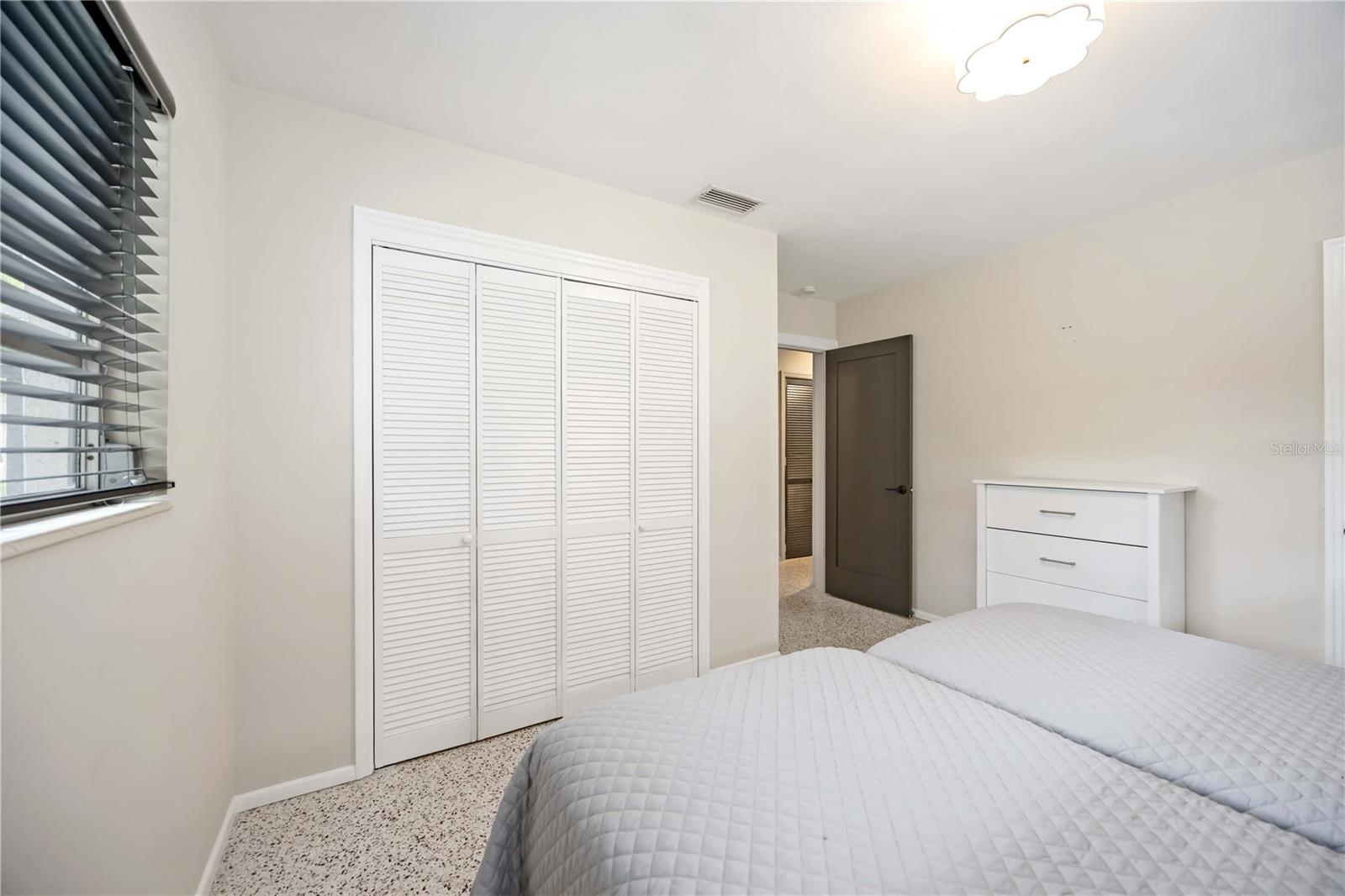 GROVE LAWN REP - Residential
