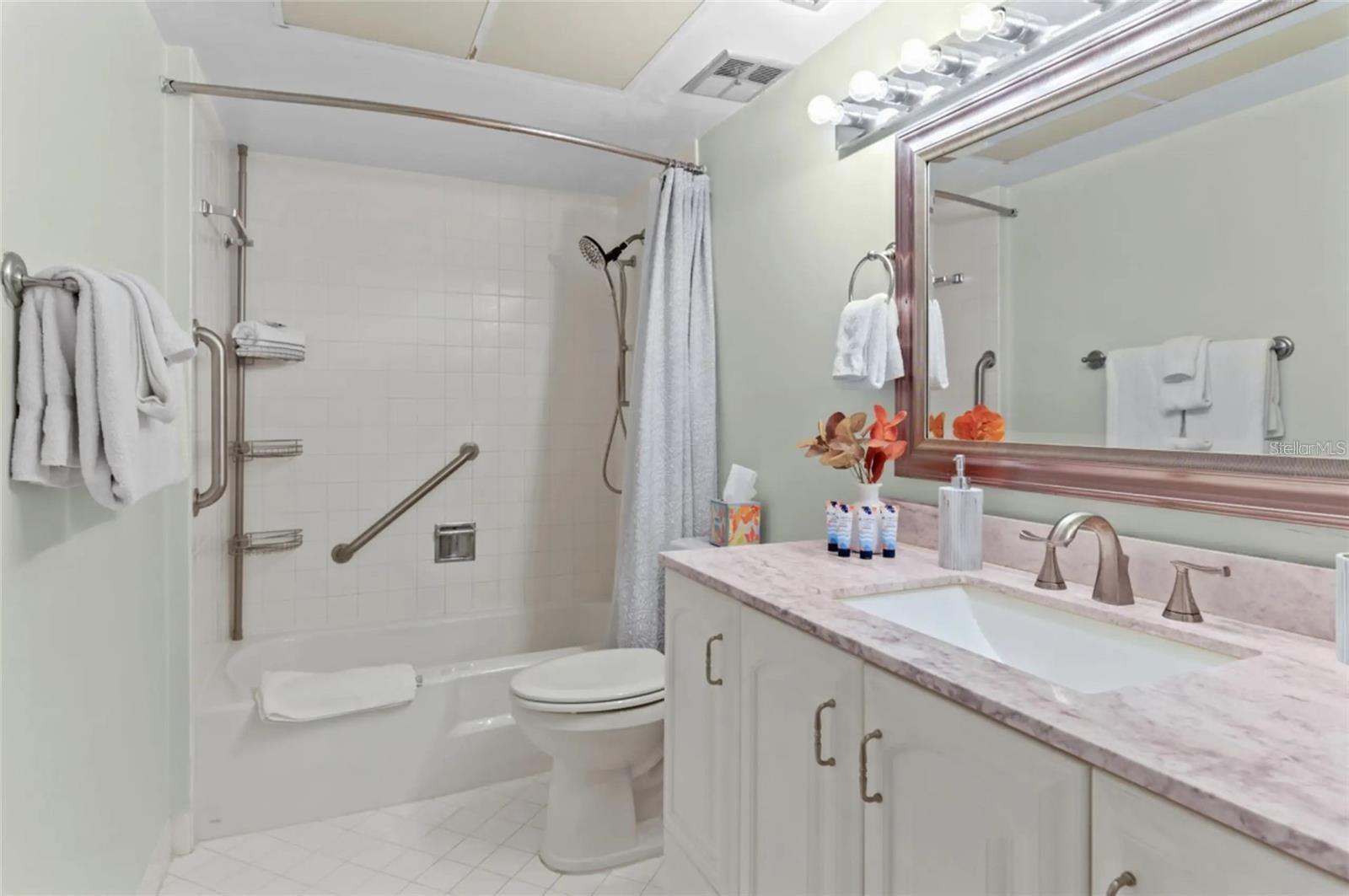 WASHINGTON TOWERS THE CONDO - Residential Lease