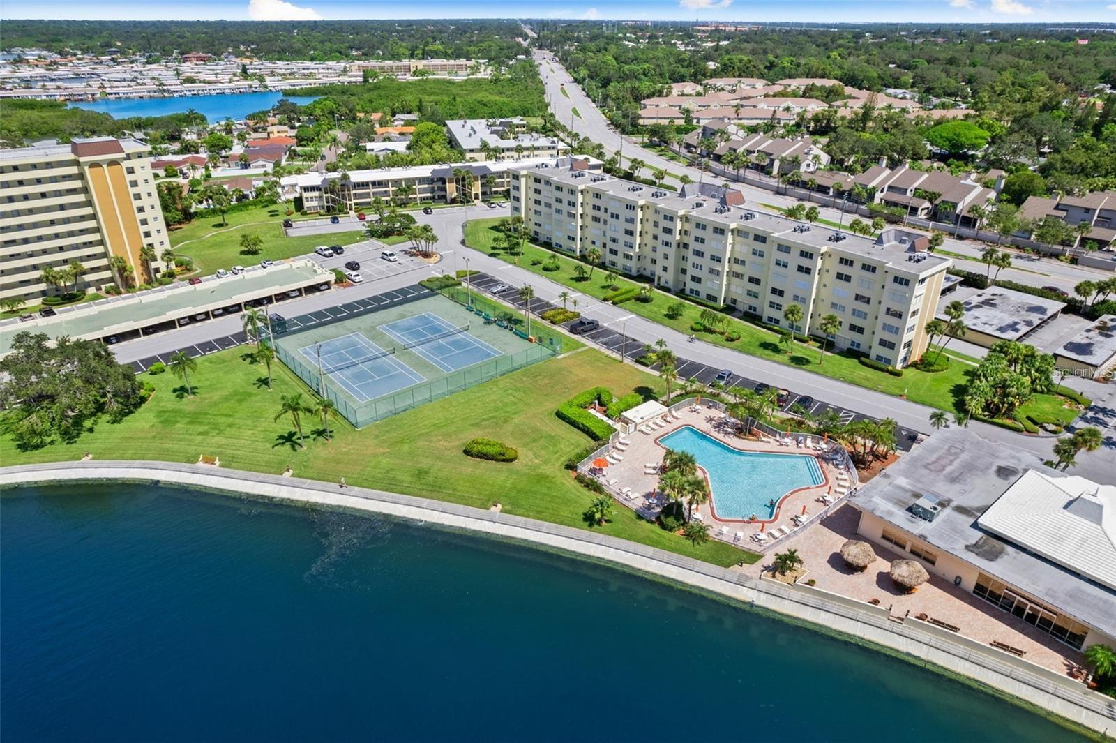 WASHINGTON TOWERS THE CONDO - Residential Lease