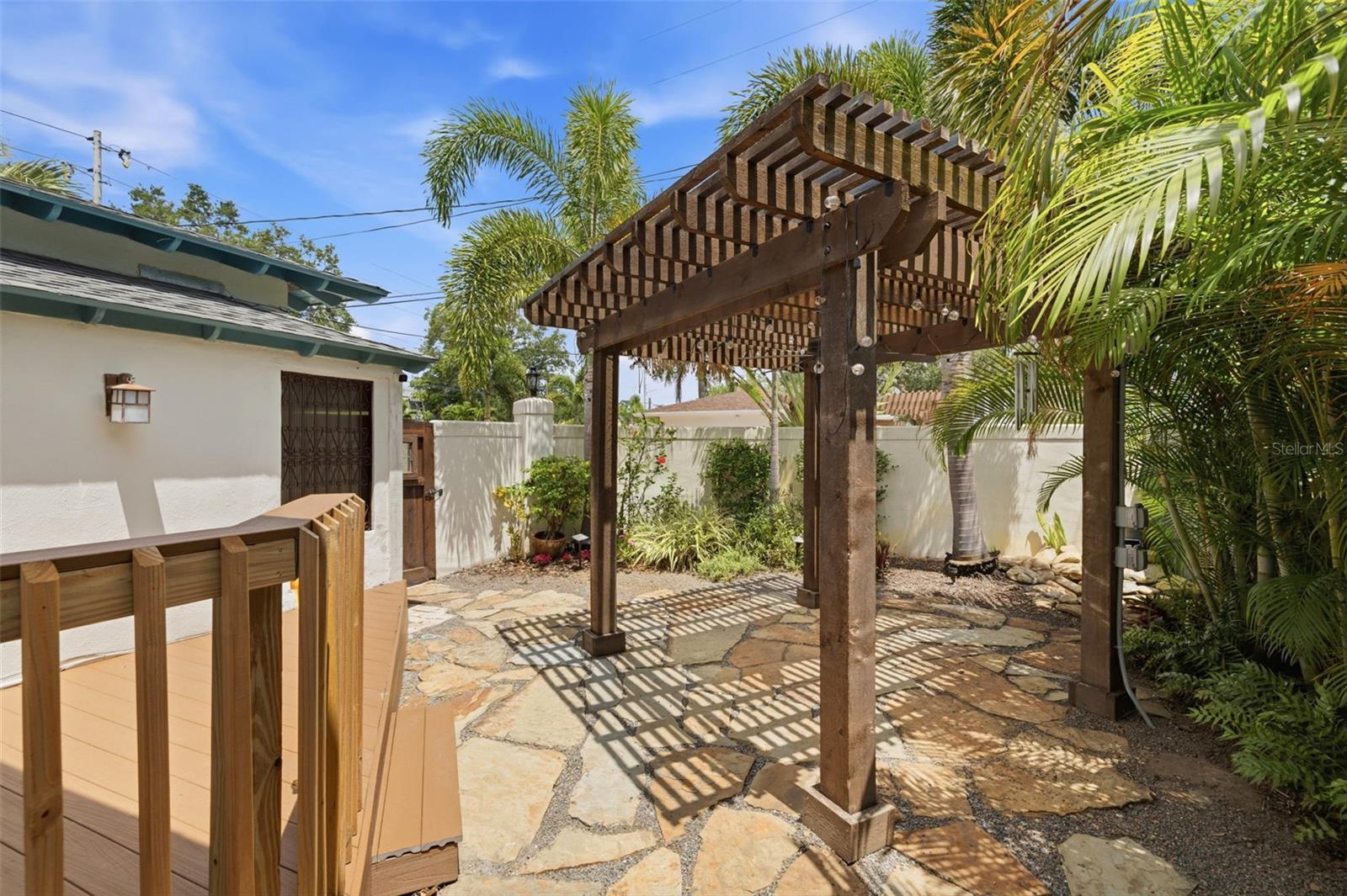 GRANADA TERRACE 2 - Residential