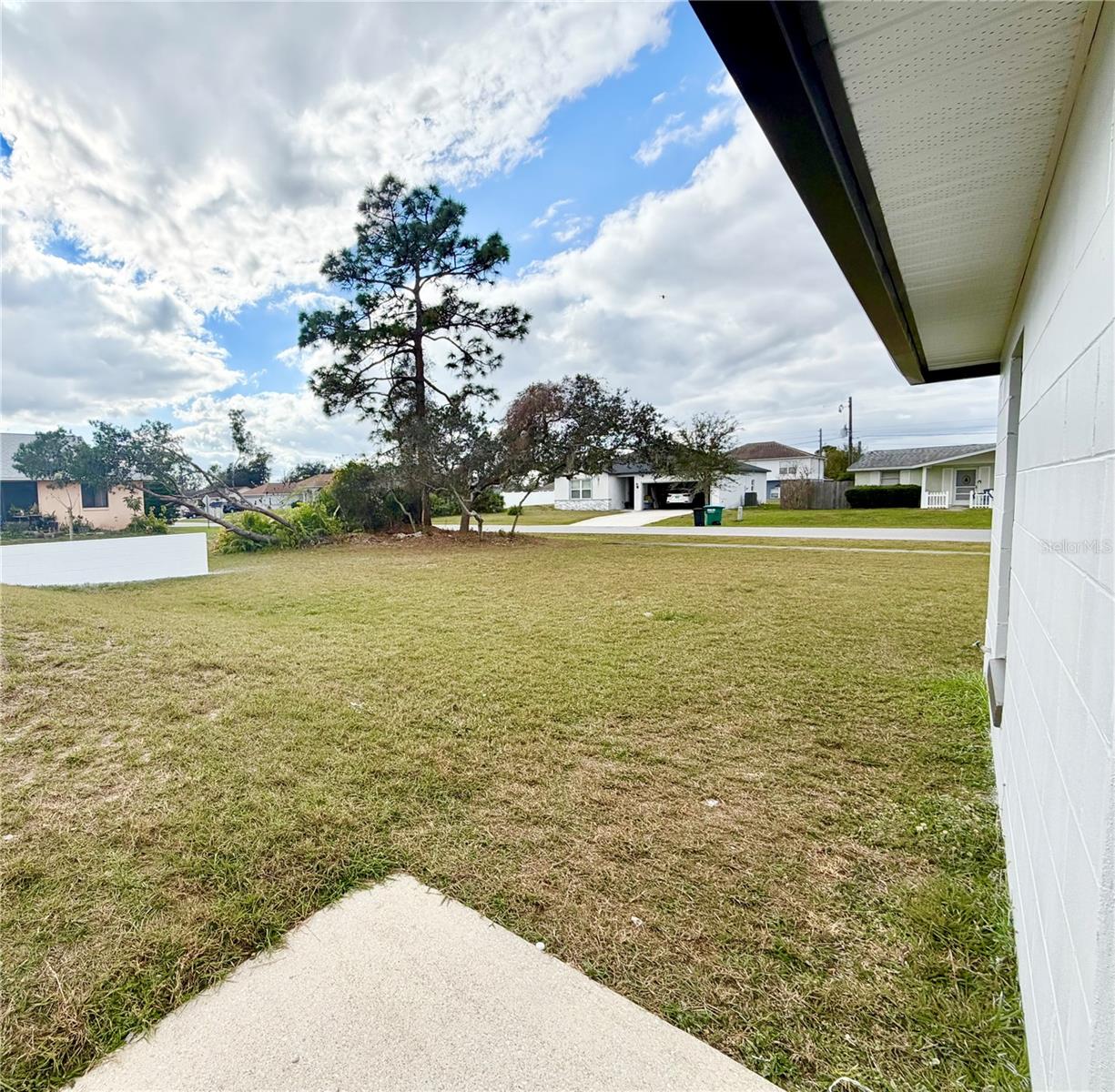 DELTONA LAKES UNIT 36 - Residential Lease