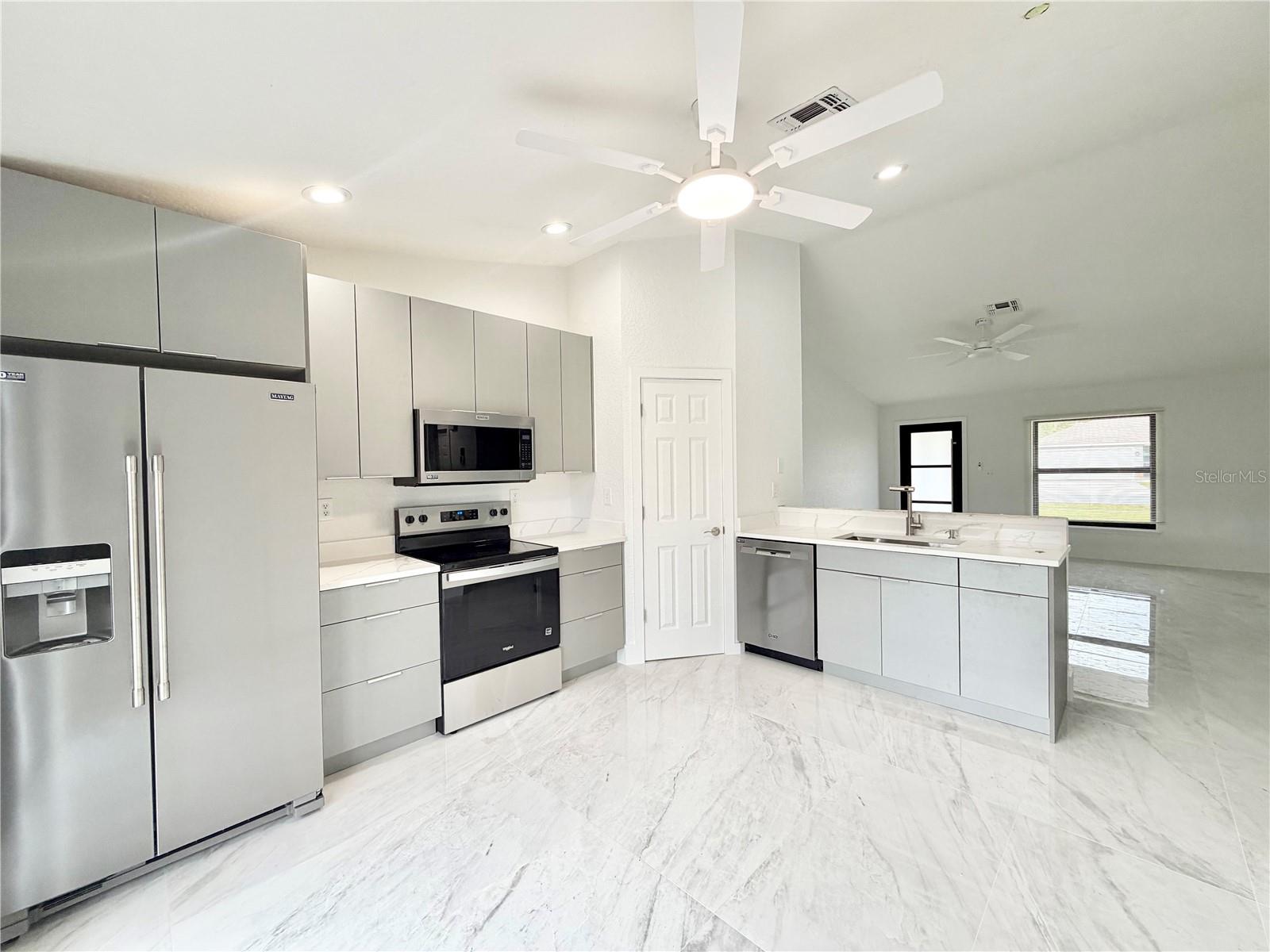 DELTONA LAKES UNIT 36 - Residential Lease