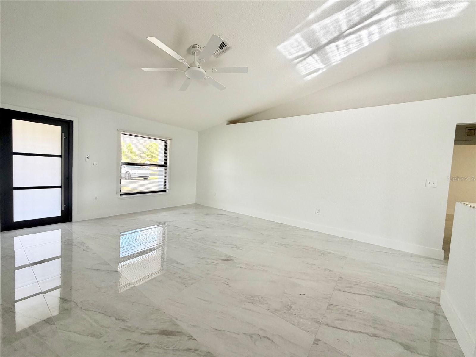 DELTONA LAKES UNIT 36 - Residential Lease