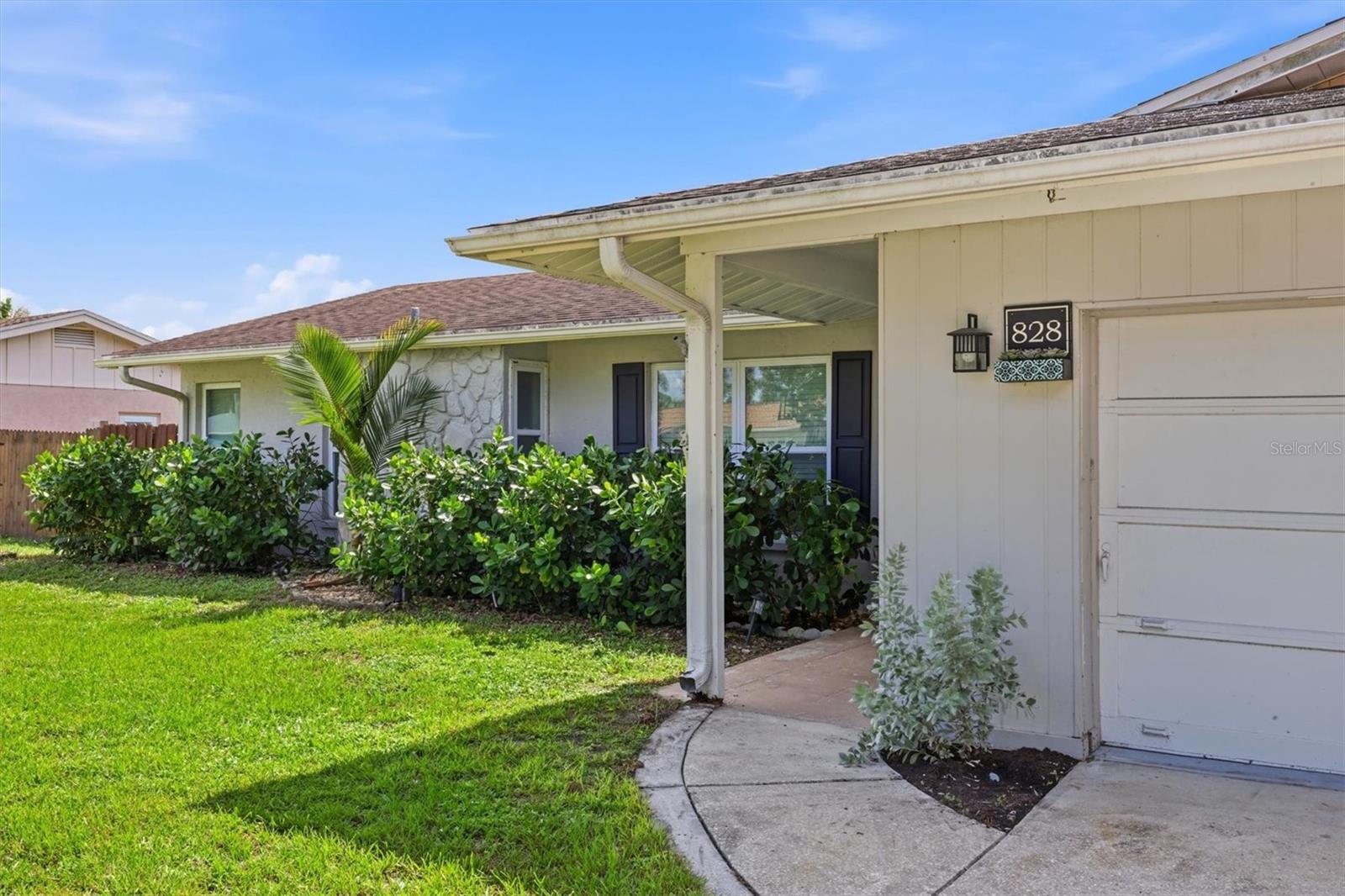 828 PONDEROSA PINE LANE
