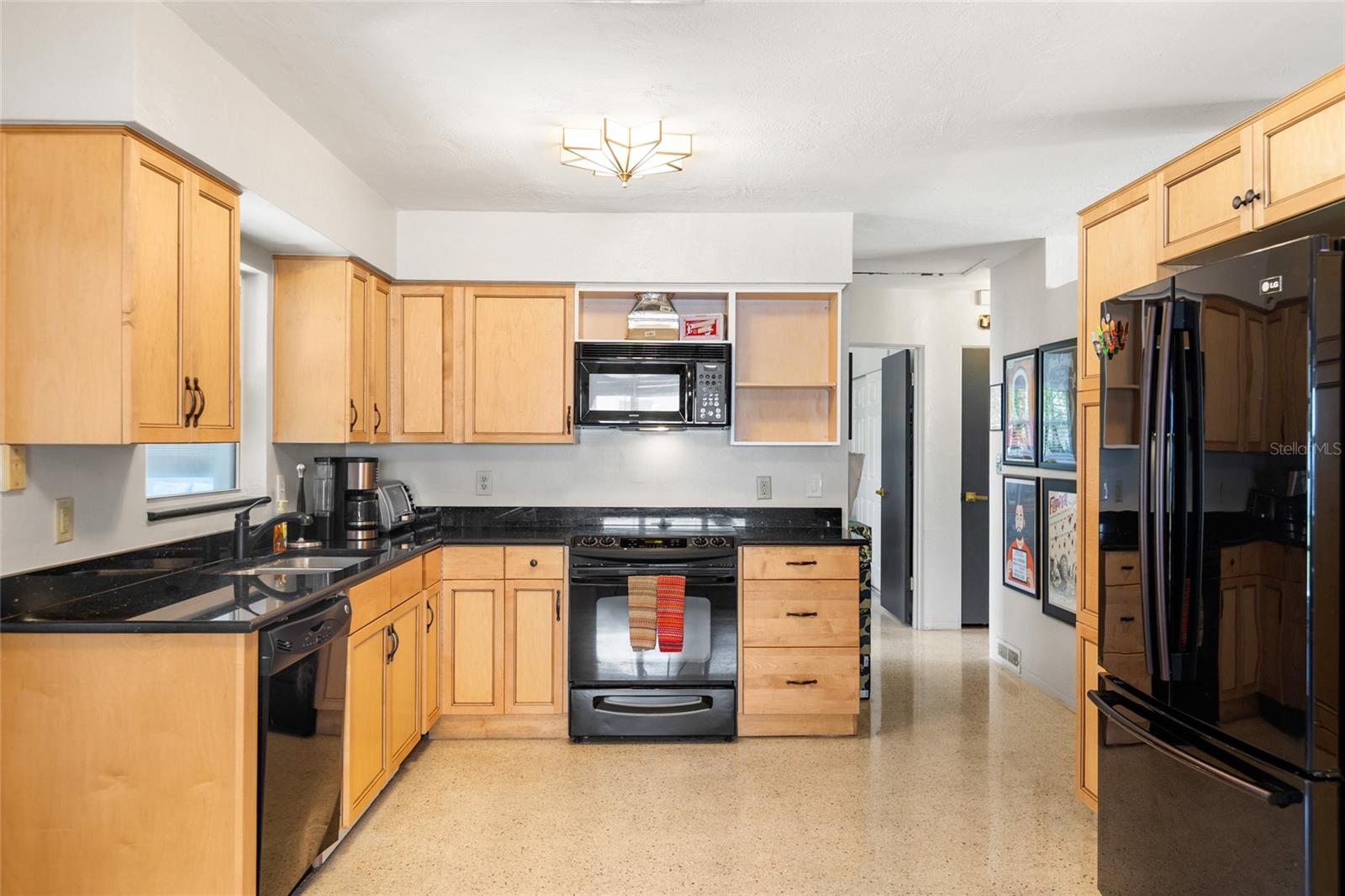 NORTH EAST PARK SHORES - Residential